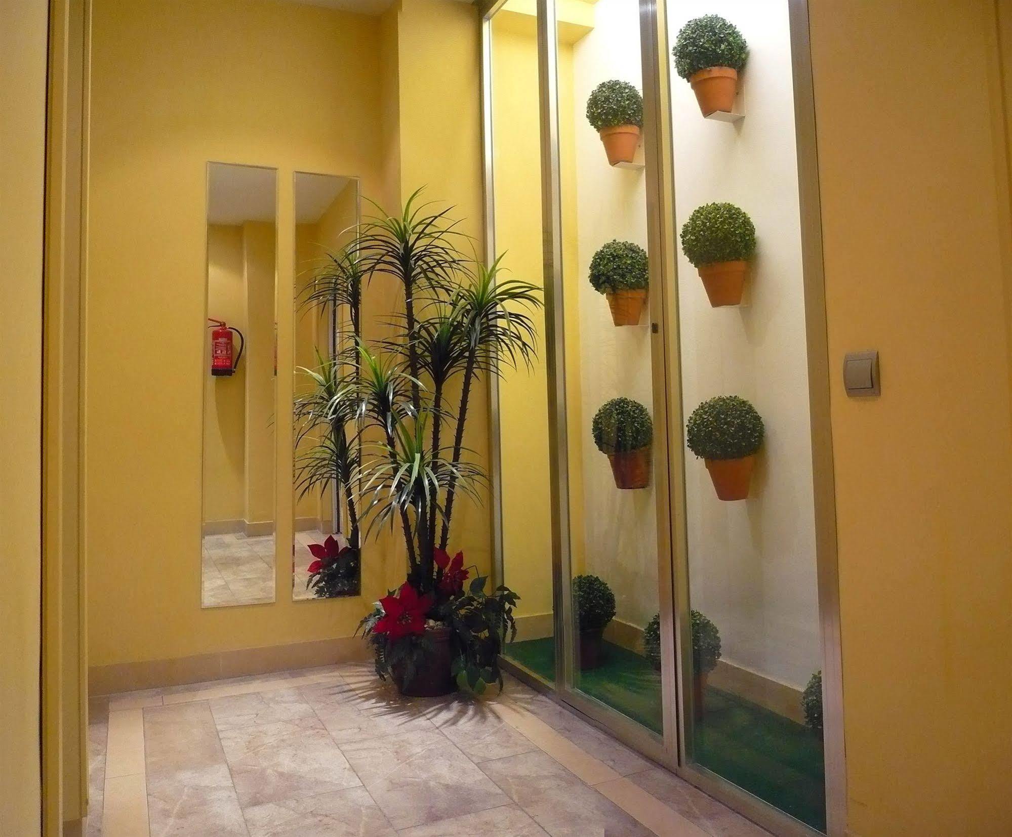 Apartamentos Suites Oficentro Màlaga Exteriér fotografie