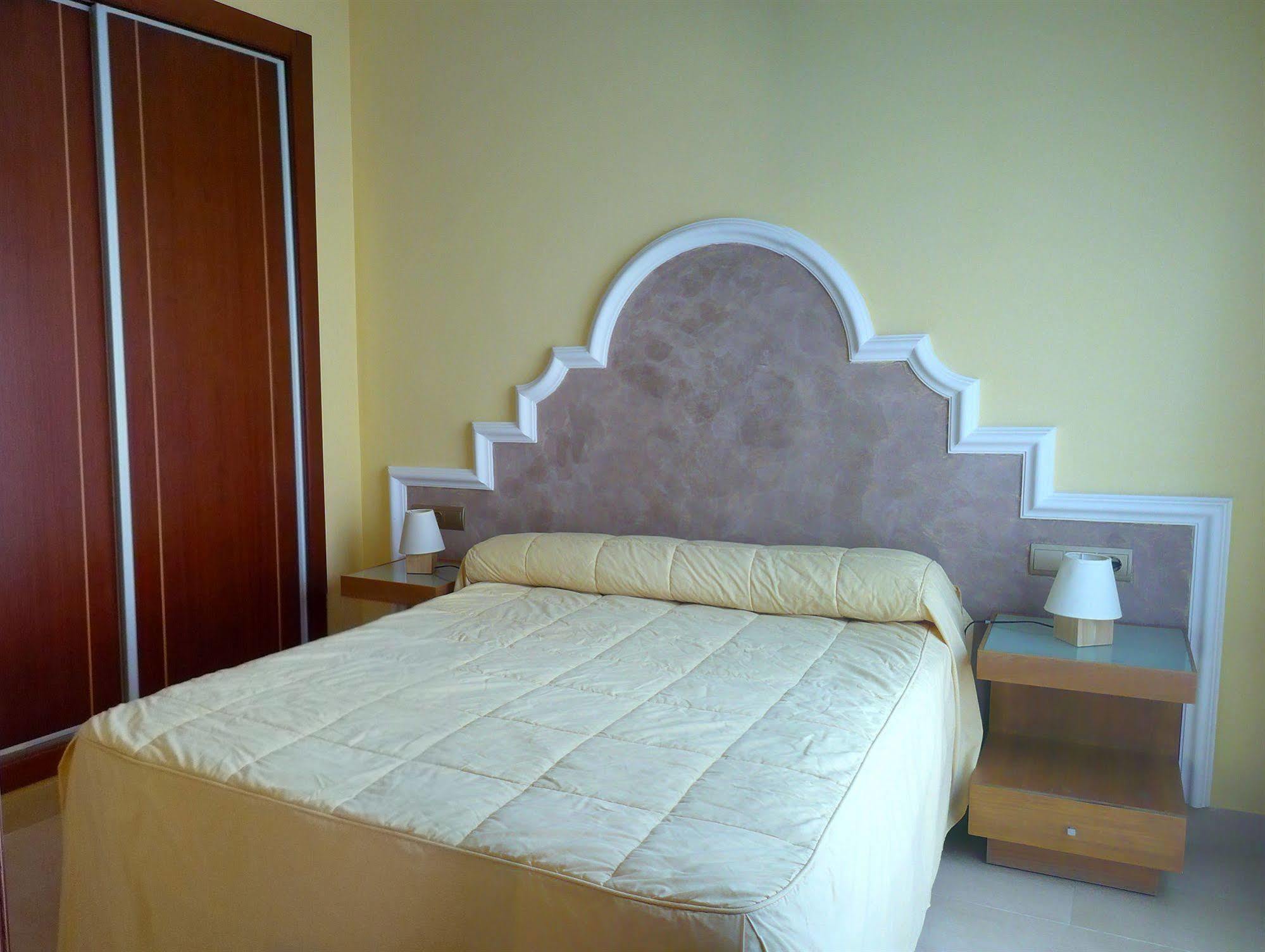 Apartamentos Suites Oficentro Màlaga Exteriér fotografie