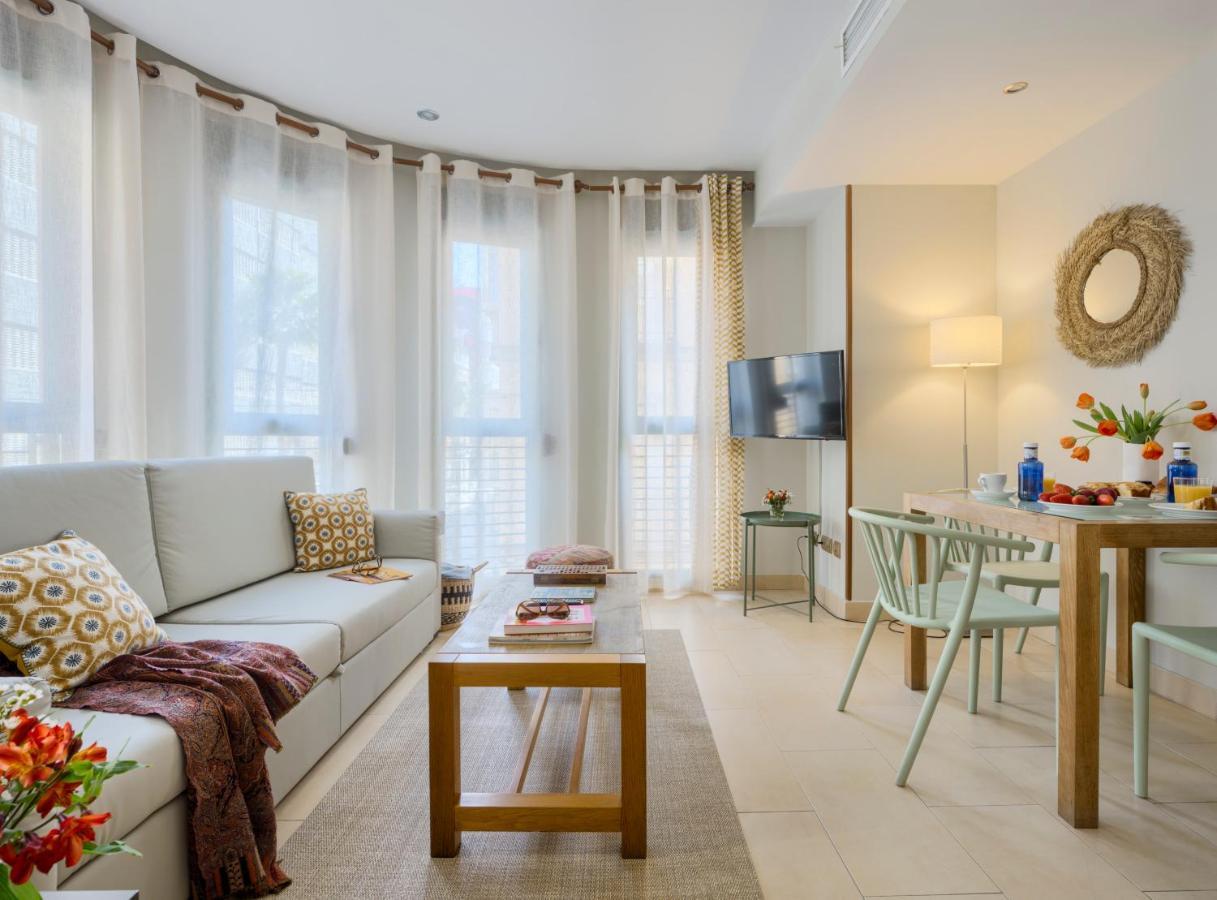Apartamentos Suites Oficentro Màlaga Exteriér fotografie