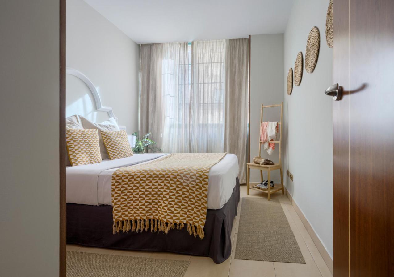 Apartamentos Suites Oficentro Màlaga Exteriér fotografie